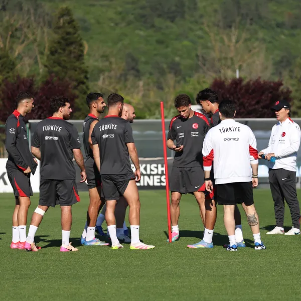A Milliler, Riva'da bir araya geldi!