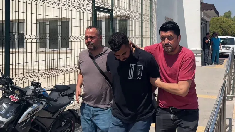 Adana'da 5 kişilik ailenin evini herkes uykudayken ateşe veren şahıs tutuklandı