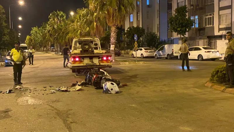 Adana'da Feci Kaza! Motosiklet Sürücüsü Can Verdi
