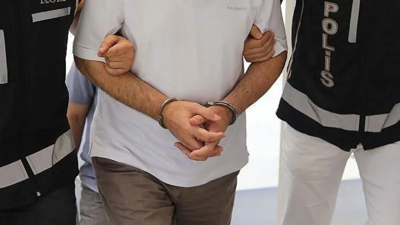 Adana'da metruk evde uyuşturucu satan sanığa 22 yıl 6 aya kadar hapis istemi