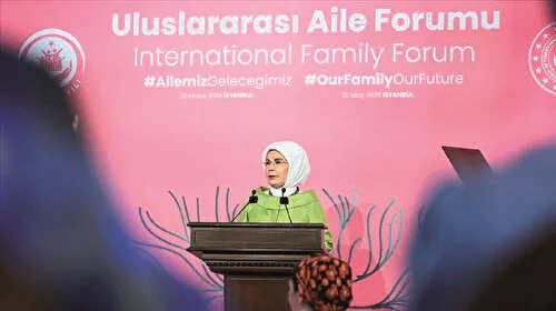Aile: Faziletlerin İlk Adresi mi, Yoksa Toplumun Temel Taşı mı?