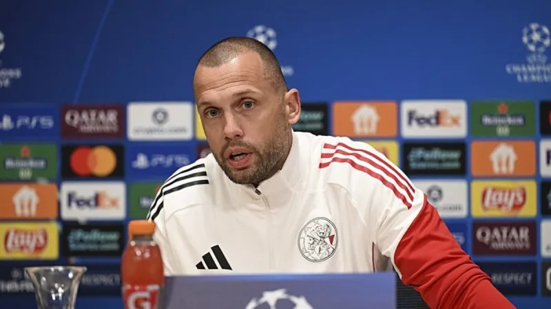 Ajax’ta Galatasaray yenilgisi sonrası kriz! Taraftarlardan Heitinga’ya sert tepki