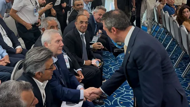 Aziz Yıldırım locasına kavuştu!