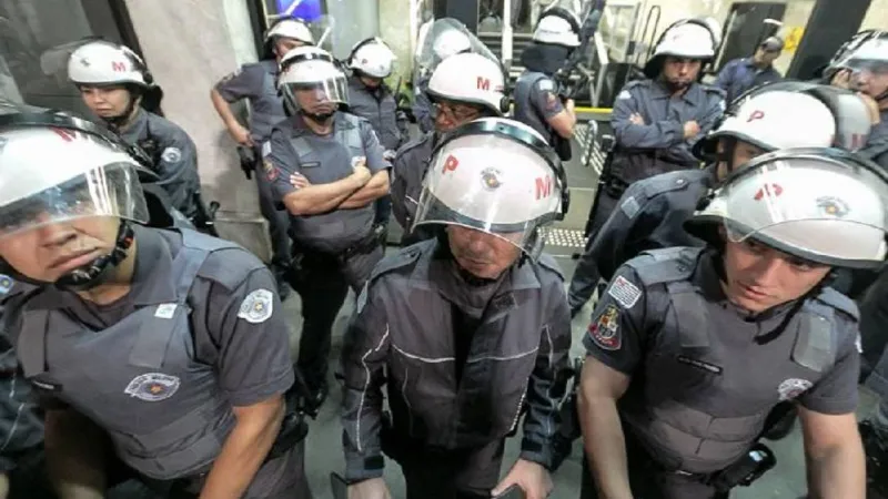 Brezilya polisinden tarihi operasyon! 132 çete üyesi pusuya düşürüldü