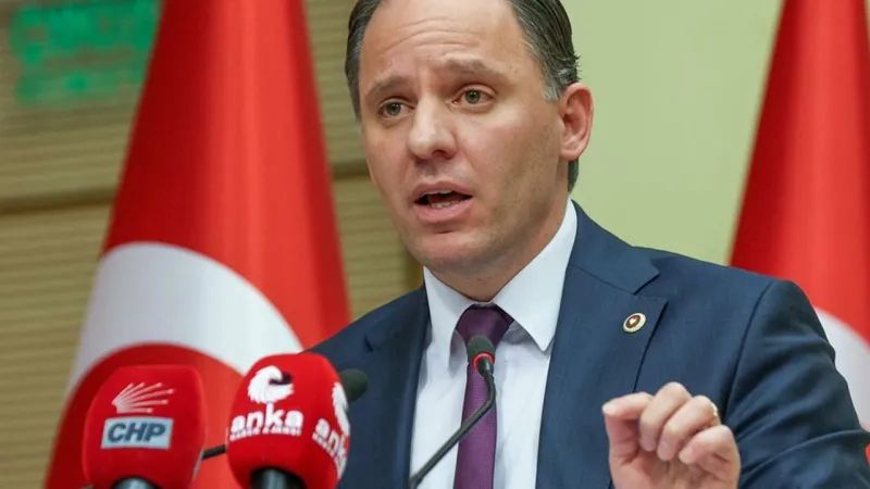 CHP Genel Başkan Yardımcısı Deniz Özyavuzyılmaz'dan, AKP'ye 59 aracın yasa dışı tahsisi iddiası
