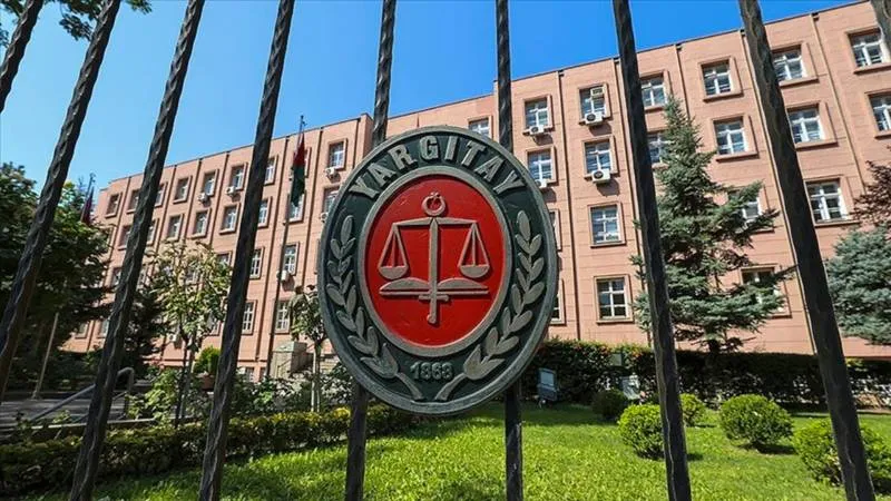 "Çiçekli taciz" davasında Yargıtay, "cinsel taciz" suçundan verilen cezayı bozdu