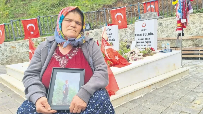 DEM Parti’den Eren Bülbül’ün annesine telefon