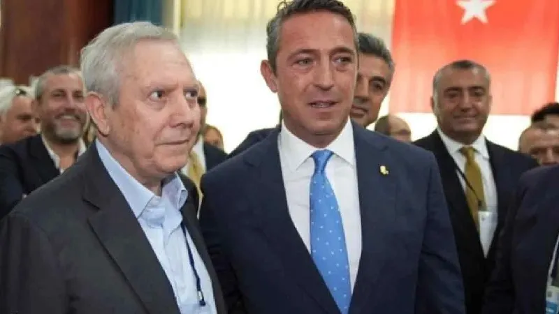 Fenerbahçe Kulübü Başkanı Ali Koç'tan eski başkan Aziz Yıldırım'a ziyaret