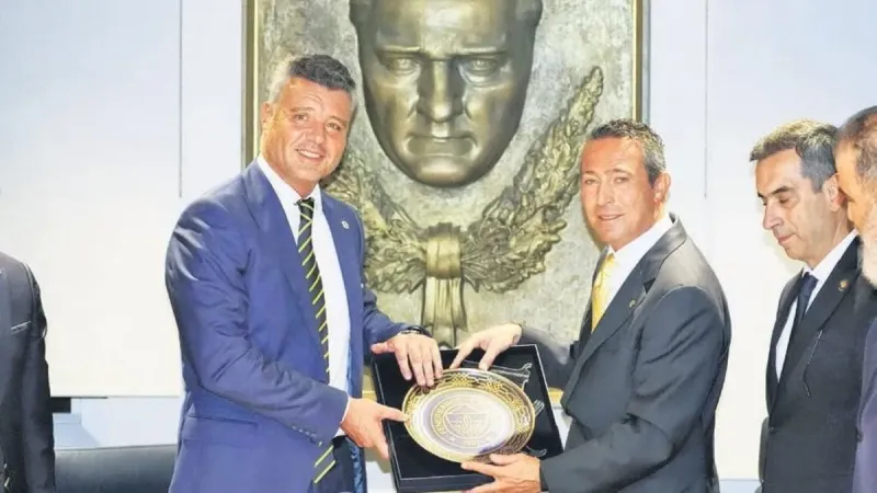Fenerbahçe'de Devir Teslim! Yeni Dönem Resmen Başladı