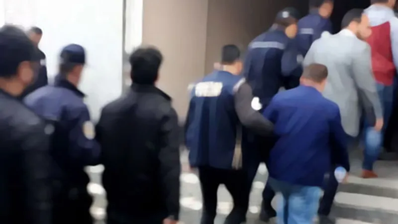 FETÖ'ye Şafak Operasyonu! Finans Kaynakları Çökertildi Mi?