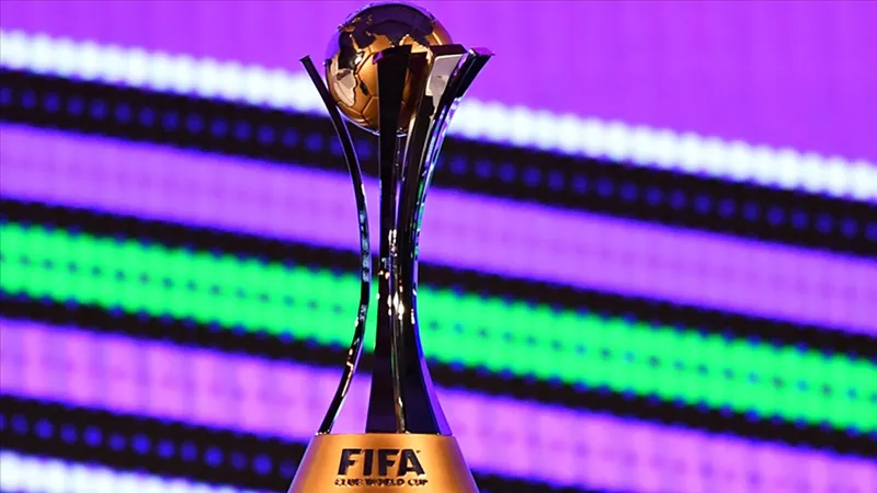 FIFA'dan Kulüpler Dünya Kupası öncesi flaş transfer kararı