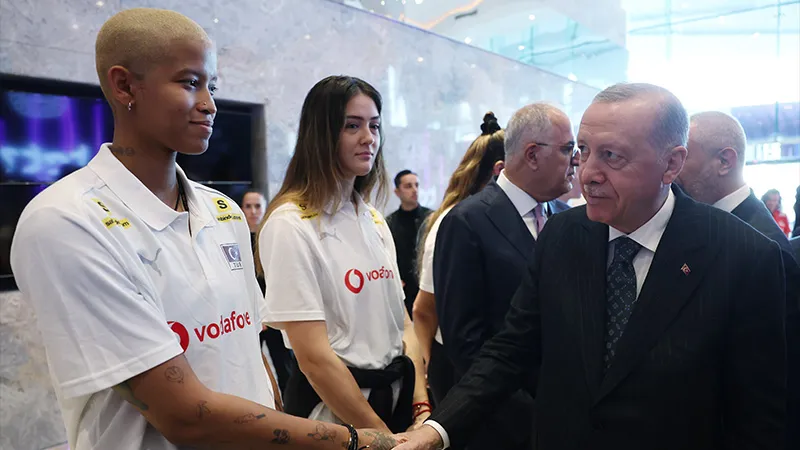 Filenin Sultanları'ndan Cumhurbaşkanı Erdoğan'a ziyaret: Vargas, Erdoğan'a ne hediye etti?