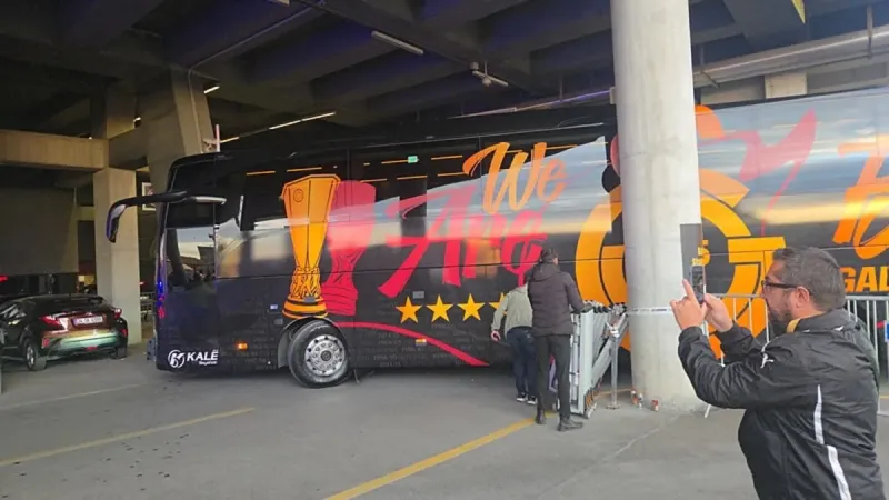 Galatasaray ve Beşiktaş, derbi için RAMS Park’a geldi