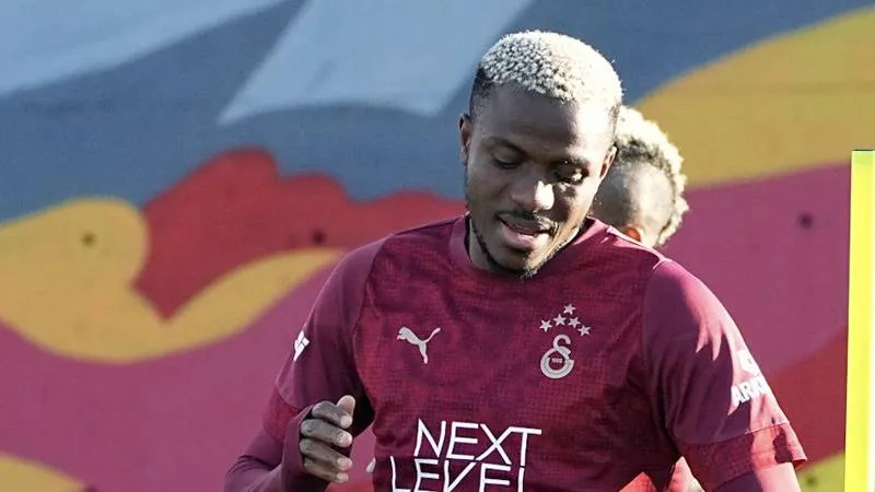 Osimhen Galatasaray'a mı Geliyor? Transferde Şok Gelişme!