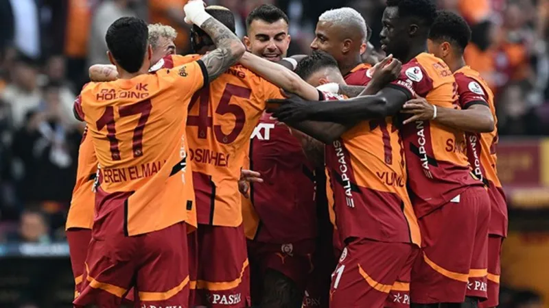 Galatasaray'da bir ayrılık daha