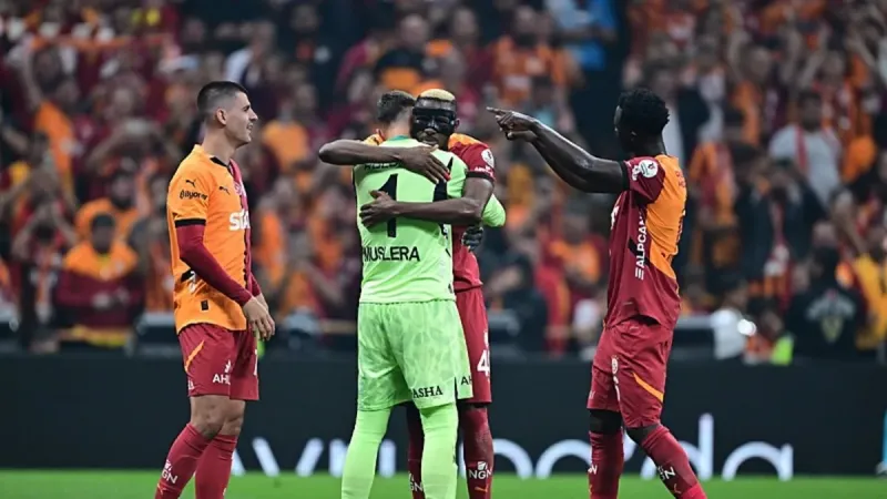 Galatasaray'da iki ayrılık resmen açıklandı! "Osimhen'i almaya hazırız"