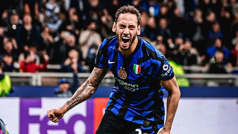 Hakan Çalhanoğlu Fenerbahçe'ye Mi? Ali Koç Devrede! Şok İddia!