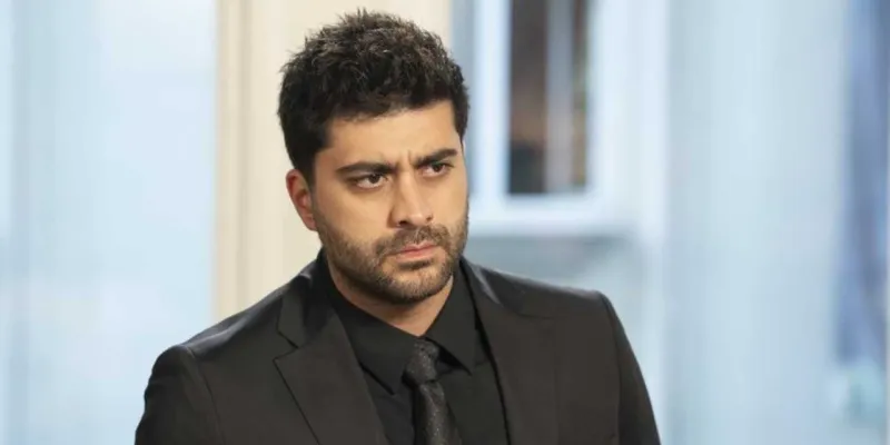 Kızılcık Şerbeti'nde kriz! Doğukan Güngör rest çekti