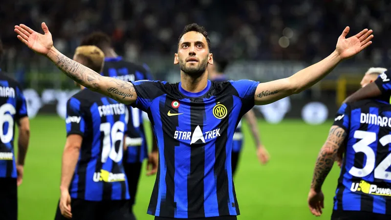 Lautaro Martinez'den Hakan Çalhanoğlu'na sert sözler: "Kalmak istemiyorsa hemen ayrılsın"