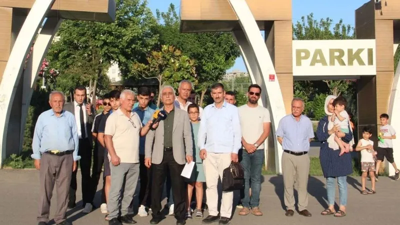 Mahalle sakinlerinden baz istasyonu tepkisi