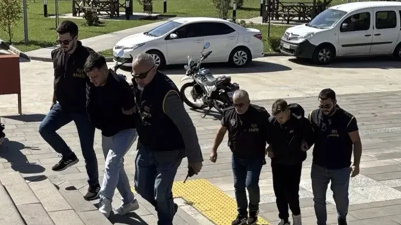 18 yaşındaki Efecan'ın katillerine müebbet hapis cezası