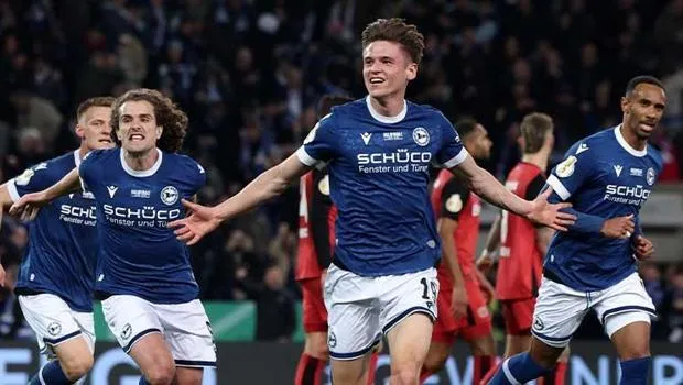 Bielefeld'den Dev Sürpriz! Leverkusen'i Eledi, Finalde Rakip Kim?