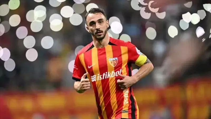 Adı Galatasaray ile anılıyordu: Gökhan Sazdağı'ndan transfer açıklaması