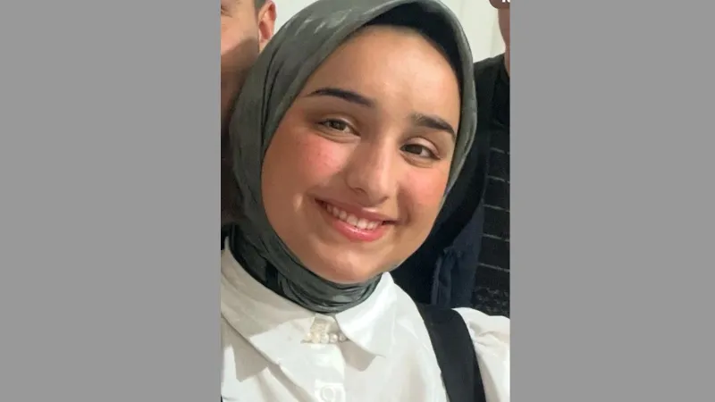 Araçtan atlayan kız çocuğu tırın çarpması sonucu öldü