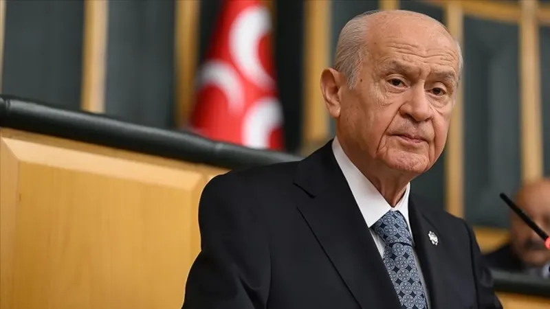 Bahçeli: Önder'in vefatından dolayı çok üzgünüm