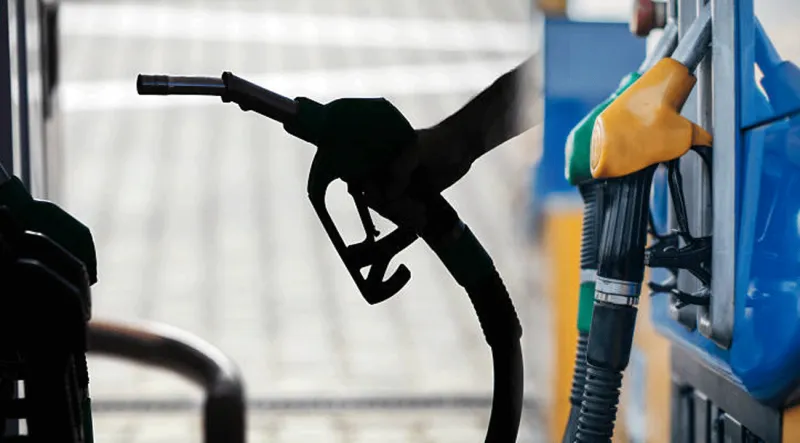 Benzine zam var mı? Benzine, motorine litre fiyatı ne kadar? 16 Nisan 2025 güncel akaryakıt fiyatları!