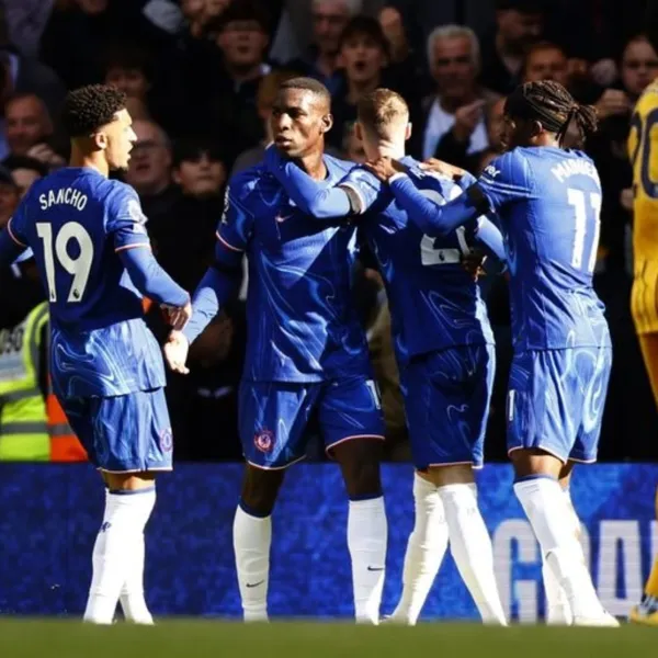 Chelsea, 10 dakikada üç puanı kaptı!
