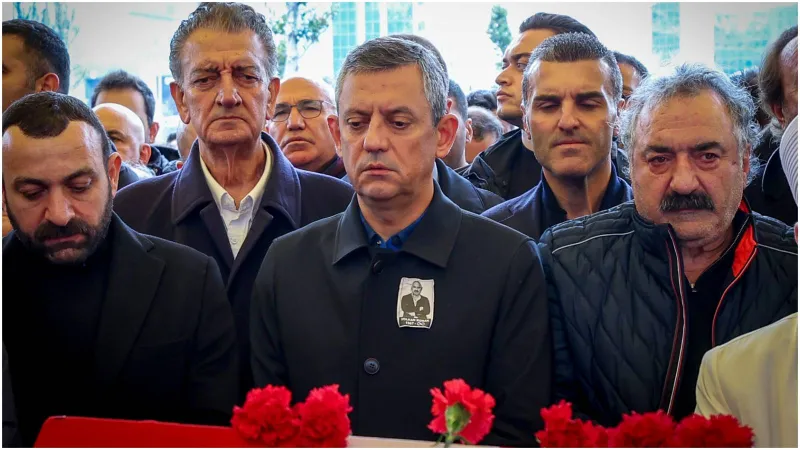 CHP lideri Özgür Özel: Volkan Konak'ın bize emaneti, onurlu yaşamıdır!
