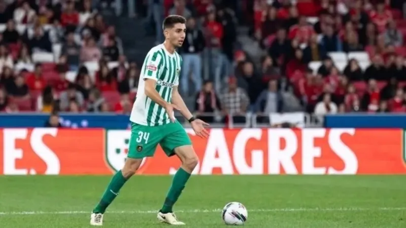Demir Ege Tıknaz ayın futbolcusu seçildi