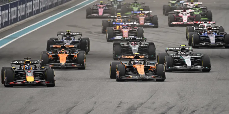 Formula 1'de pole pozisyonu Piastiri'nin oldu