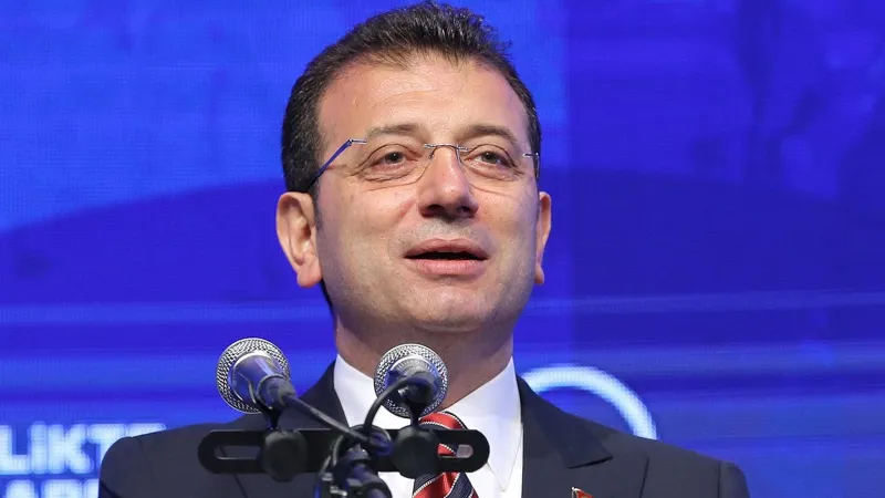 İBB Başkanı Ekrem İmamoğlu'ndan İstanbul'daki depremlere ilişkin açıklama