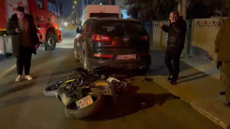 İki motosiklet kafa kafaya çarpıştı: 3 yaralı