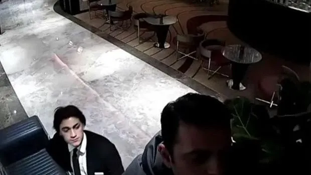 İmamoğlu'nun katıldığı toplantıda bu kez de kamera peçete ile kapatılmış! CNN Türk yeni görüntülere ulaştı