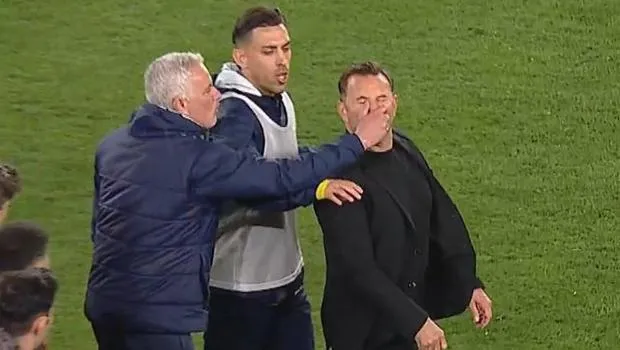 İşte Mourinho'yu bekleyen dev ceza! Talimatlara göre sportmenliğe aykırı hareket ve saldırı
