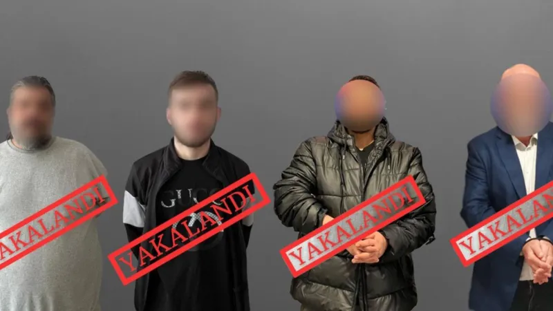 Kırmızı bültenle aranan 4 kişi Türkiye'ye getirildi