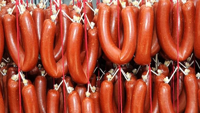 Meşhur sucuk markasında enfeksiyon! Marketlerden toplatıldı