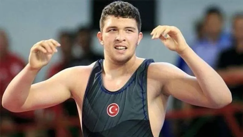Milli güreşçi Hamza Bakır, Avrupa 2'ncisi oldu