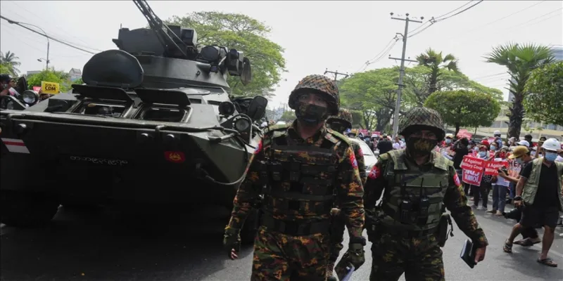 Myanmar'da okul bombalandı: 20 çocuk 2 öğretmen öldürüldü