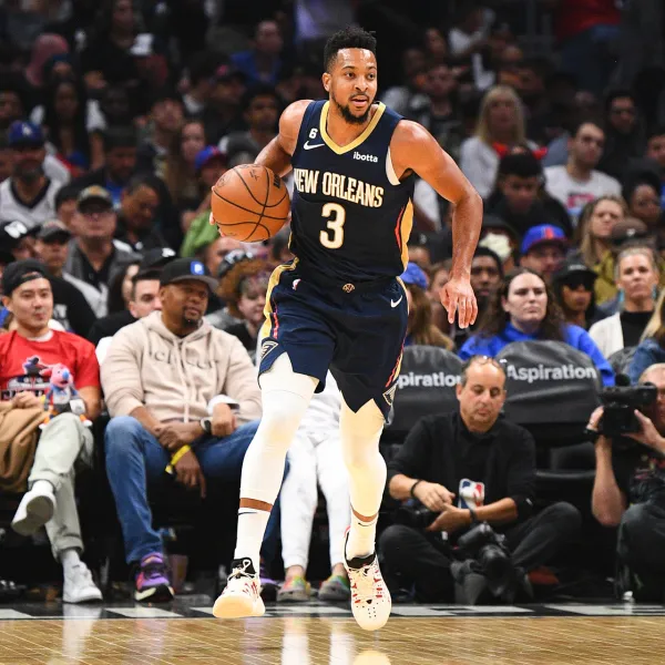 Pelicans'ta 2 sakatlık birden!