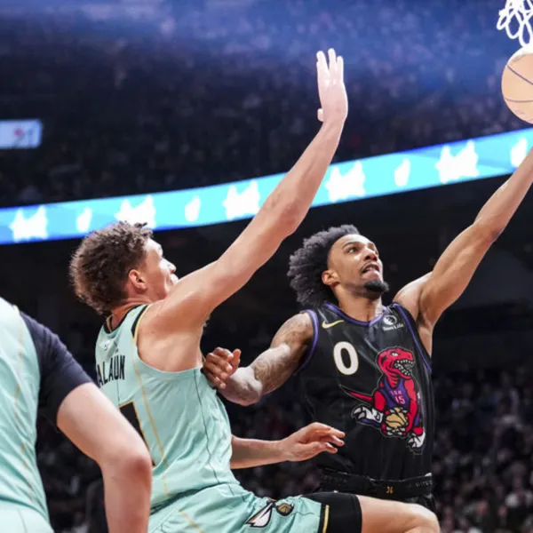 Raptors'tan üst üste 3. galibiyet!