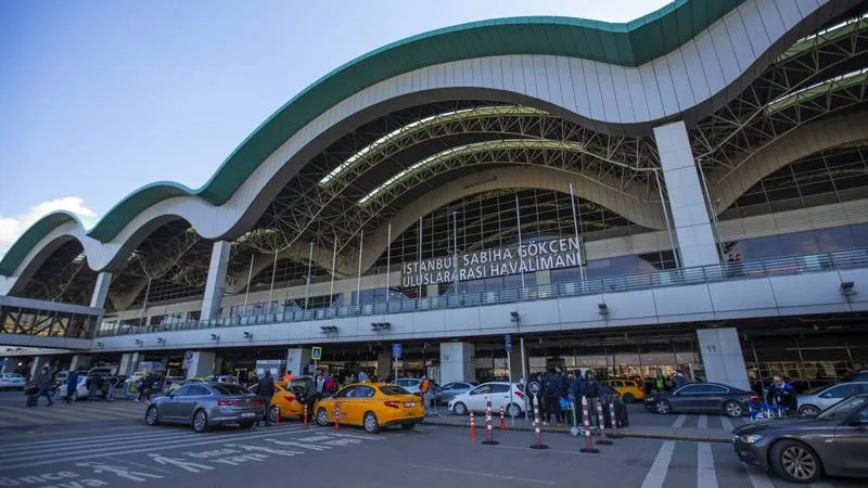 Sabiha Gökçen Havalimanı'nda tilki alarmı