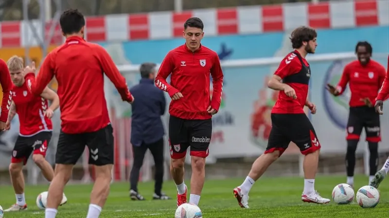 Samsunspor, Süper Lig'de yarın deplasmanda Antalyaspor'la karşılaşacak