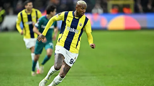 Talisca'dan anlamlı hareket! Minik Fenerbahçeli taraftara moral verdi