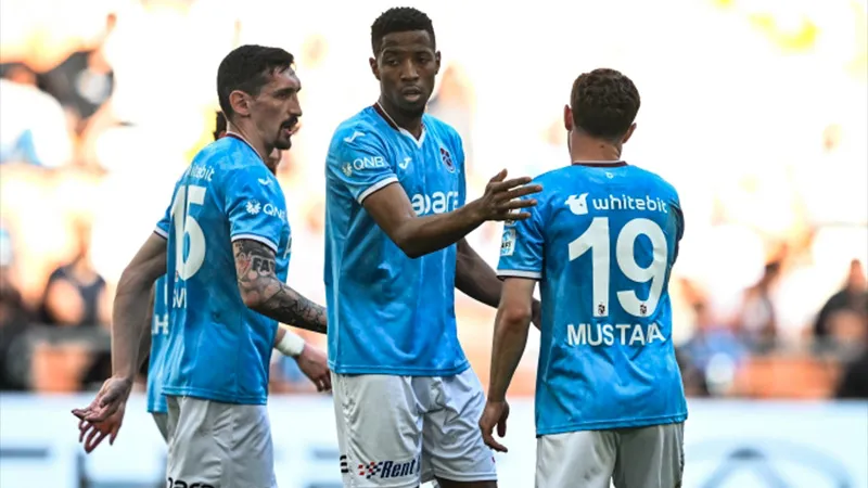 Trabzonspor'a Adana Demirspor karşısında tek gol yetti