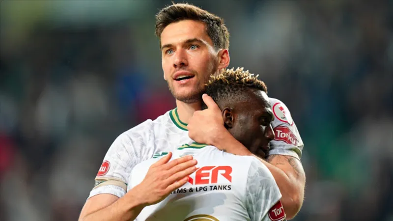 Ziraat Türkiye Kupası'nda ilk yarı finalist Konyaspor!