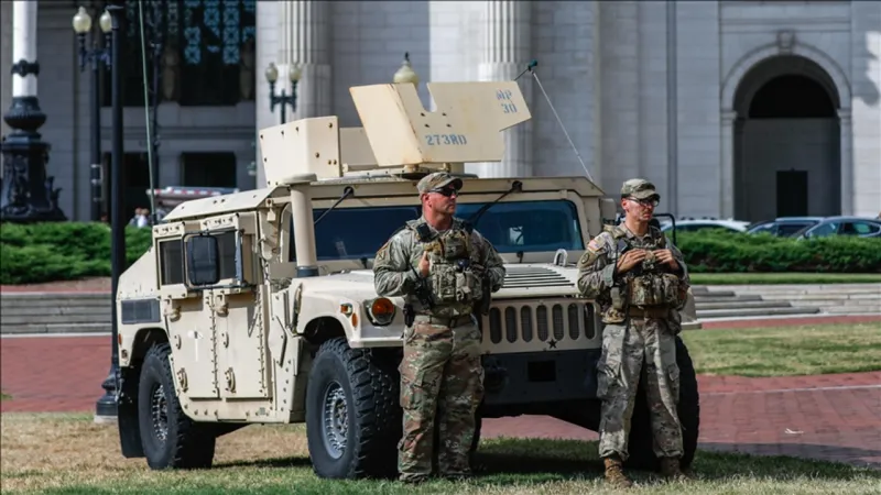 Pentagon: Washington'daki tüm Ulusal Muhafızlar silahlandırıldı